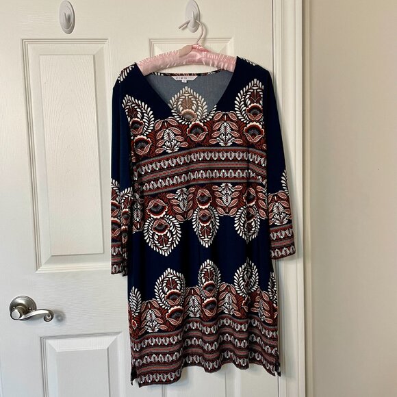 Tunic Top - 3/4 sleeve - Picture 1 of 2